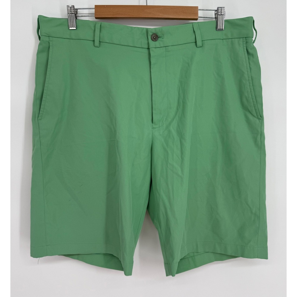 Walter Hagen Eleven Mens Golf Shorts Green Flat Front Sz 38 Polyester Solid